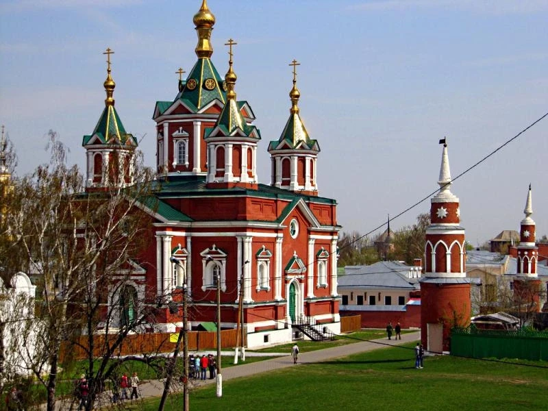 Коломна. Кремль. Брусенский монастырь. Крестовоздвиженский собор