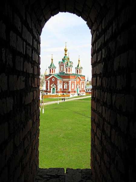 Коломна. Кремль. Брусенский монастырь. Крестовоздвиженский собор