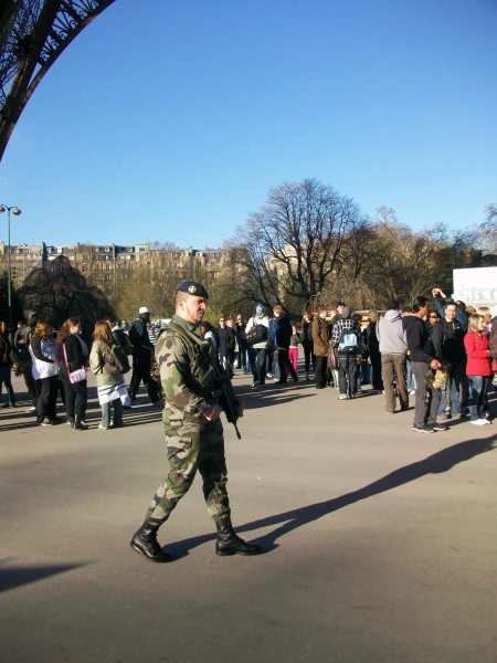 очередь на эйфилеву башню