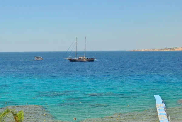Море