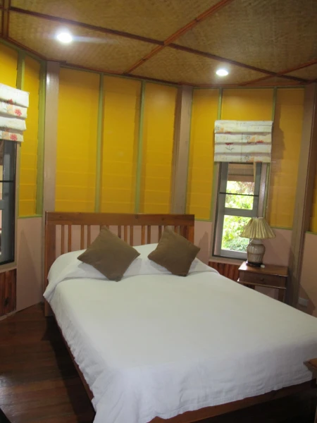 Внутри бунгало на Ко Тао в Coral Grand Resort