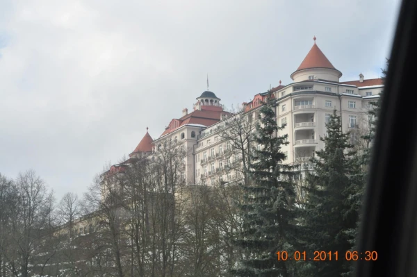 Это не замок, это отель Imperial!