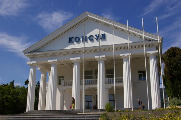 Кафе КОНСУЛ на территори ТОК
