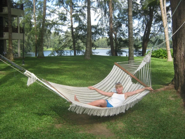 Это в соседнем отеле Dusit Laguna Resort. 