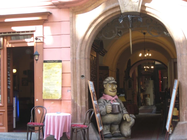 вход в ресторанчик