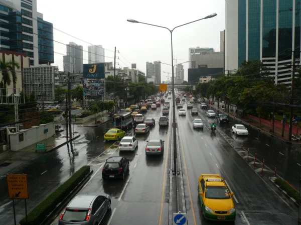 Sri Ayutthaya Rd. (вид на северо-запад)