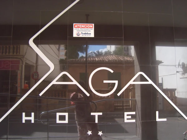 Отель SAGA2*
