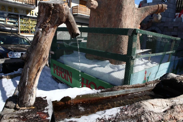Бежит ручей,течет ручей.....