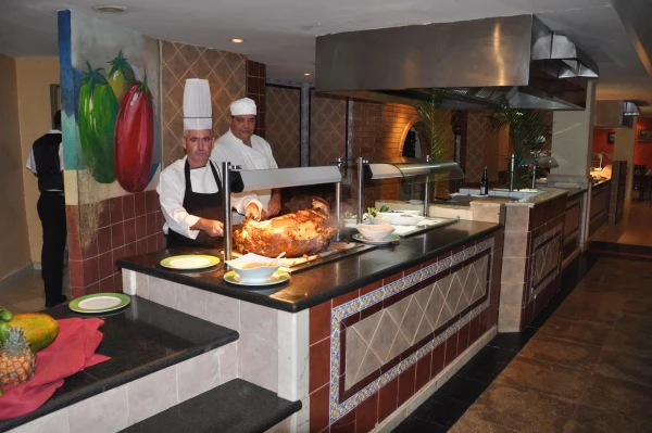 главный ресторан в корпусе Sirenas