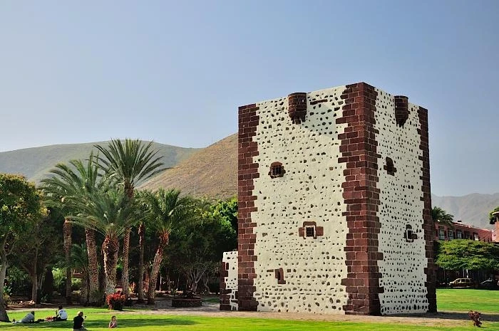 La Gomera. Графская башня (Torre del Conde), построенная в 1447 году первым испанским правителем
