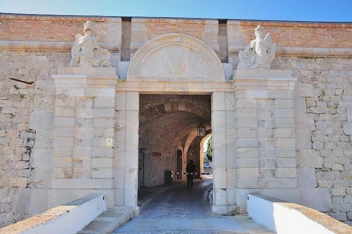 Фигерас. Castell de Sant Ferran