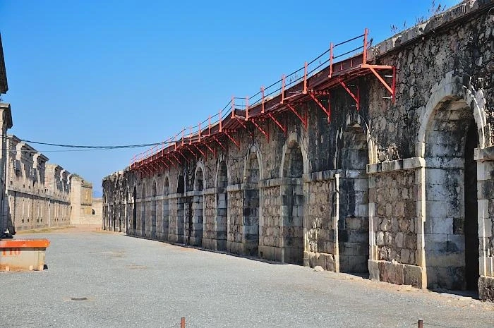 Фигерас. Castell de Sant Ferran