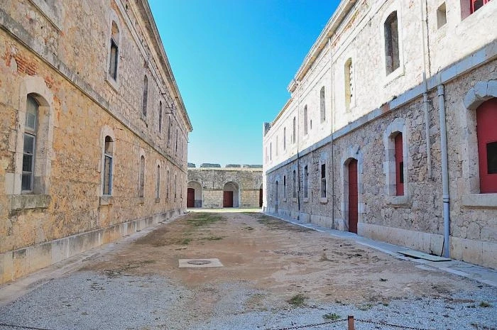 Фигерас. Castell de Sant Ferran
