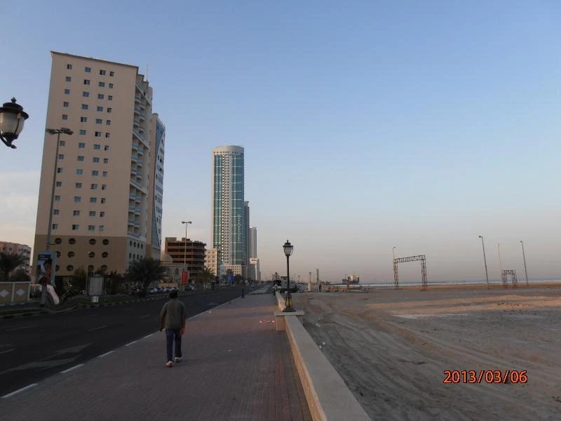 Ajman Cornish Road у отеля Tulip Inn