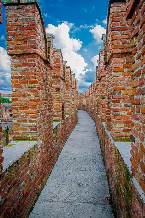 Крепость Кастельвеккьо (Castelvecchio)