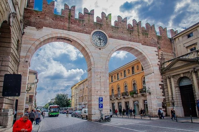 Верона