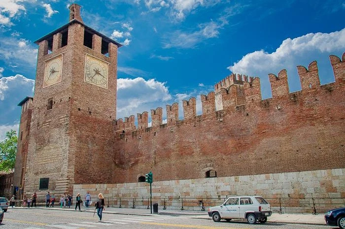 Крепость Кастельвеккьо (Castelvecchio)