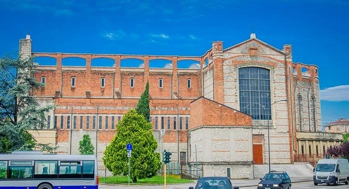 Верона