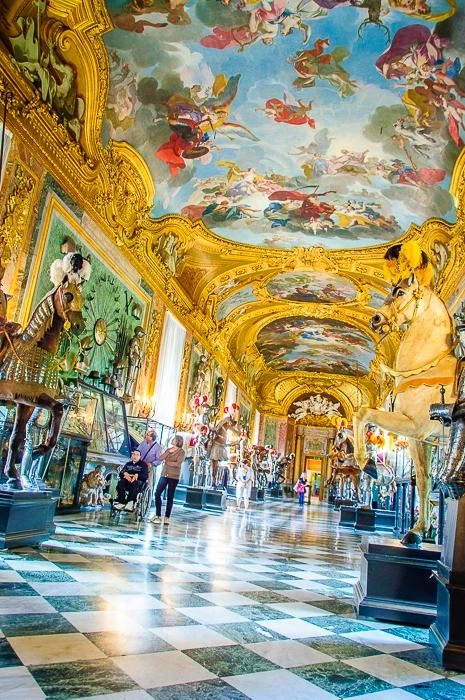 Королевский дворец (Palazzo Reale)