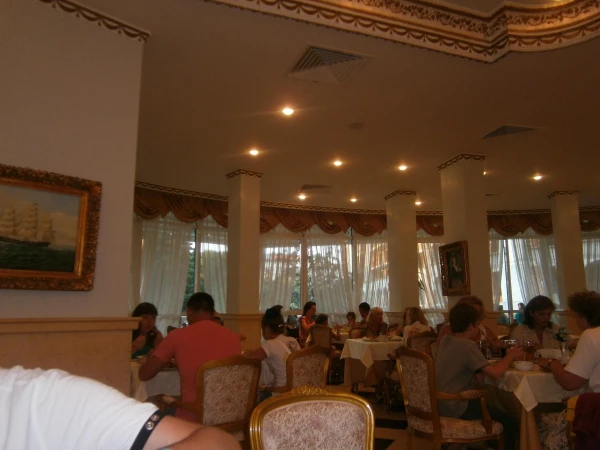 Основной ресторан