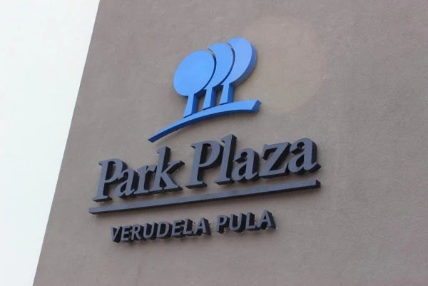 Park Plaza