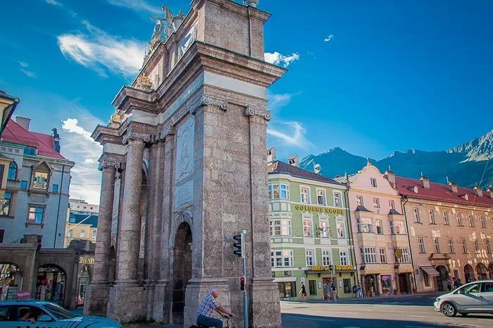 Триумфальная арка
