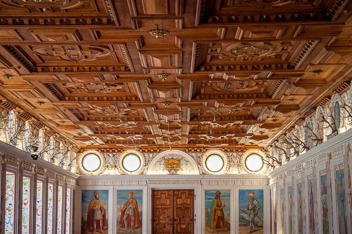 Замок Амбрас