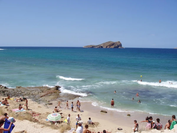 Кала Комте (Cala Comte) пляж. Ибица.