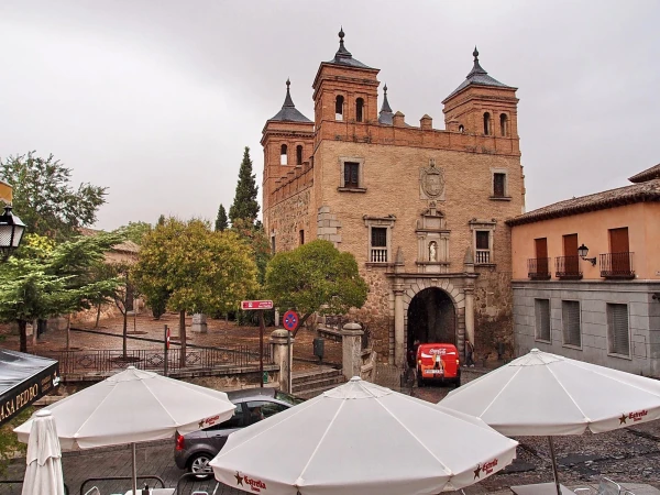Puerta del Cambron