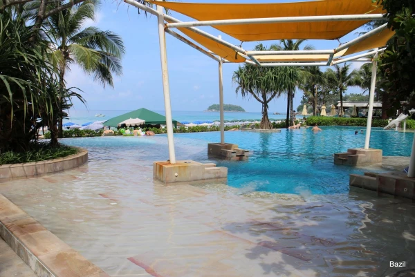бассйн Beach Club у пляжа