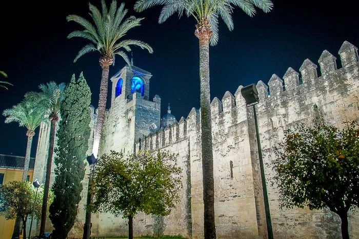 Алькасар (Alcazar de los Reyes Cristianos)