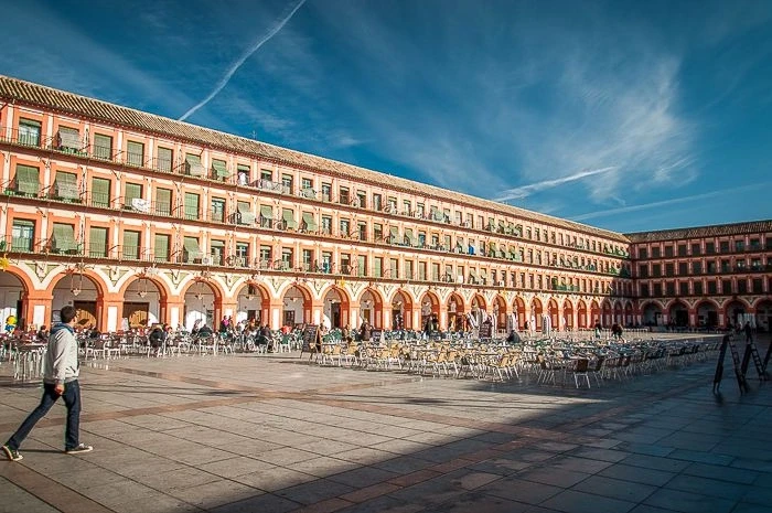 Площадь Корредера (Plaza de la Corredera)