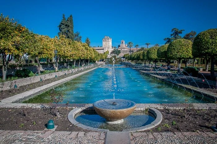 Алькасар (Alcazar de los Reyes Cristianos)