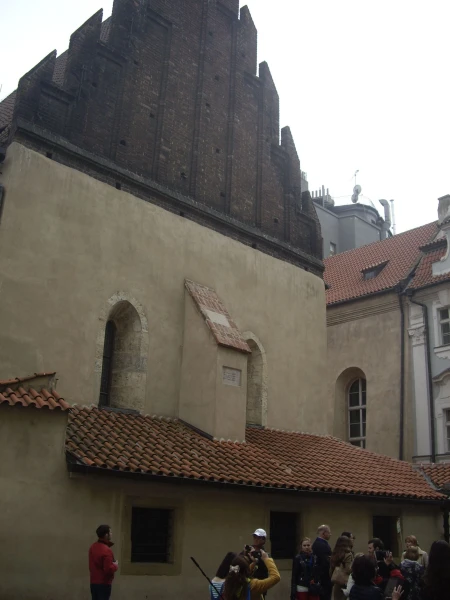 самая старая синагога