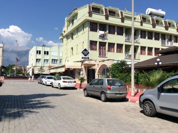 Возле отеля Ares City