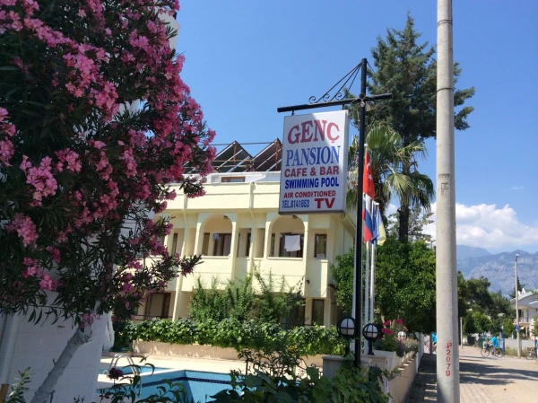 У отеля Genc Pansion