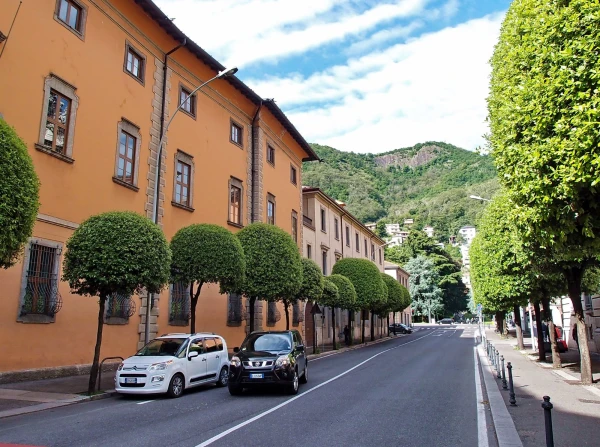 улочка от отеля к San Giovanni и к центру