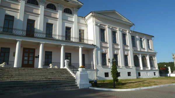 Главный дом усадьбы Голицыных