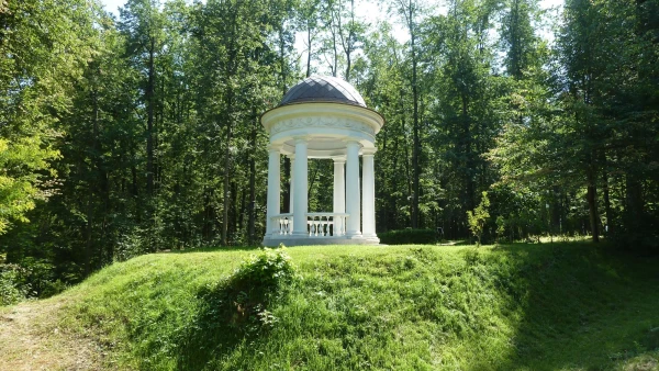Остафьево. Беседка Храм Аполлона