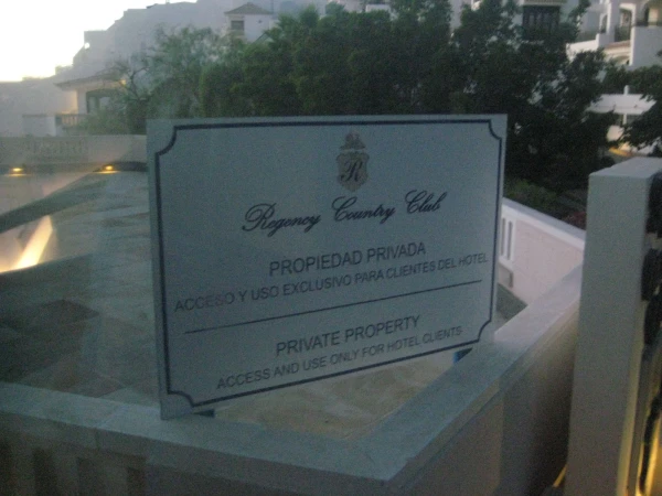 REGENCY COUNTRY CLUB