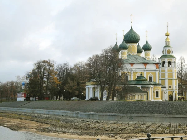 Спасо-Преображенский собор с колокольней