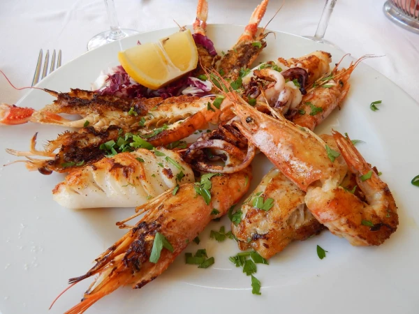 Морепродукты, они и в Риме морепродукты )