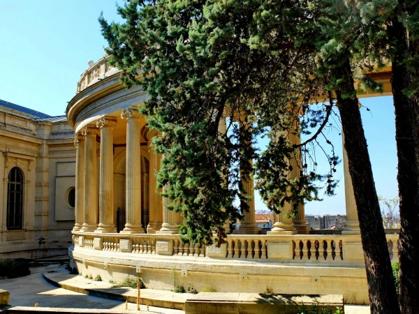 В парке  Лоншам (Le Parc Longchamp) 