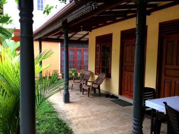 Sahan Guest House 2* в Мириссе
