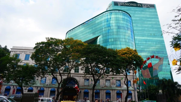 Торговый центр Diamond Plaza