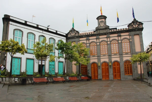 Арукас.