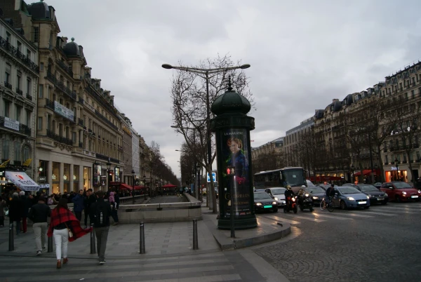 Прогулка по Парижу: Avenue des Champs-Élysées