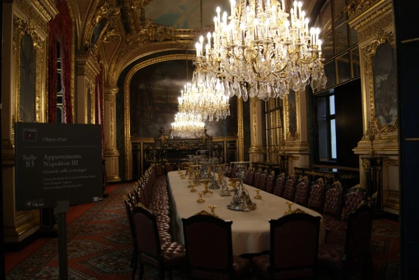 Musée du Louvre: крыло Ришелье
