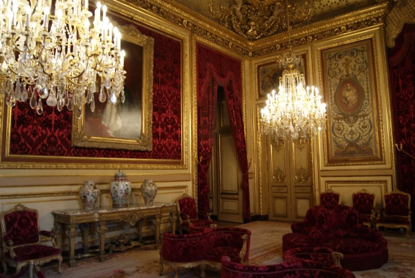 Musée du Louvre: крыло Ришелье