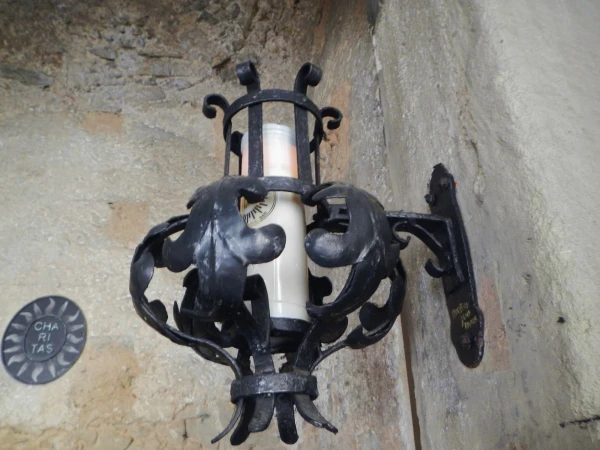 фонарь в Santuario di S.Francesco di Calabria